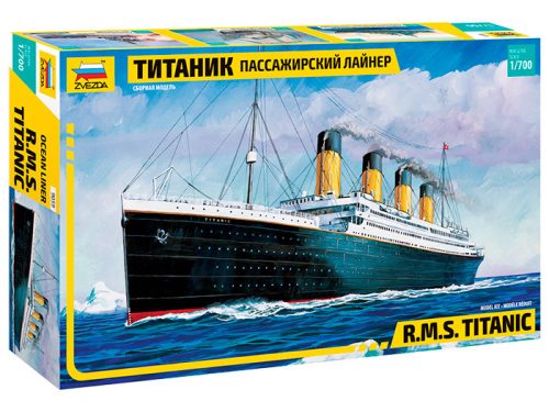 Zvezda 9059 R.M.S.Titanic 1/700 hajó makett